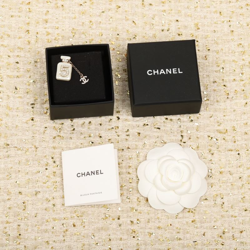 Ch*el brooches